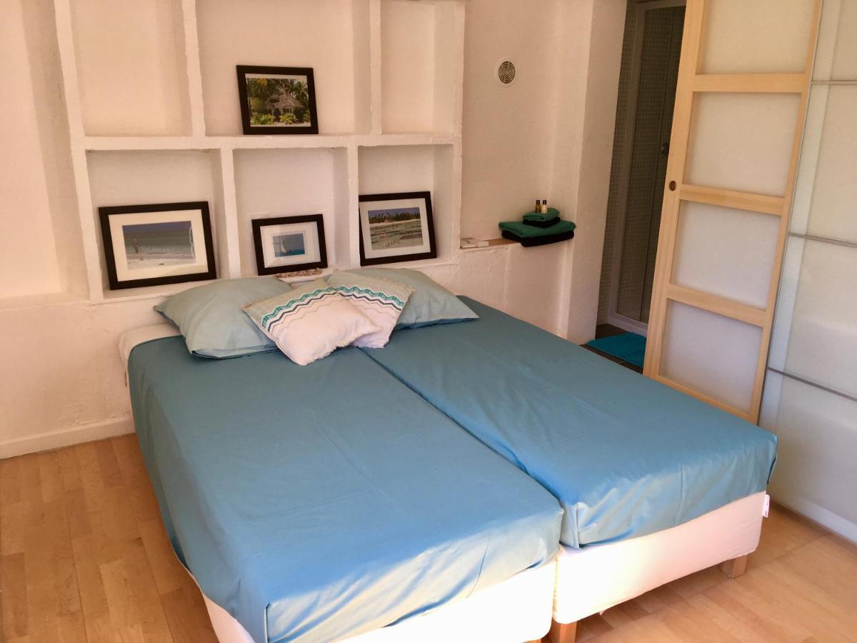 Bed,Kitchen And Swimming Pool Villa Esterel Saint-Raphaël Buitenkant foto